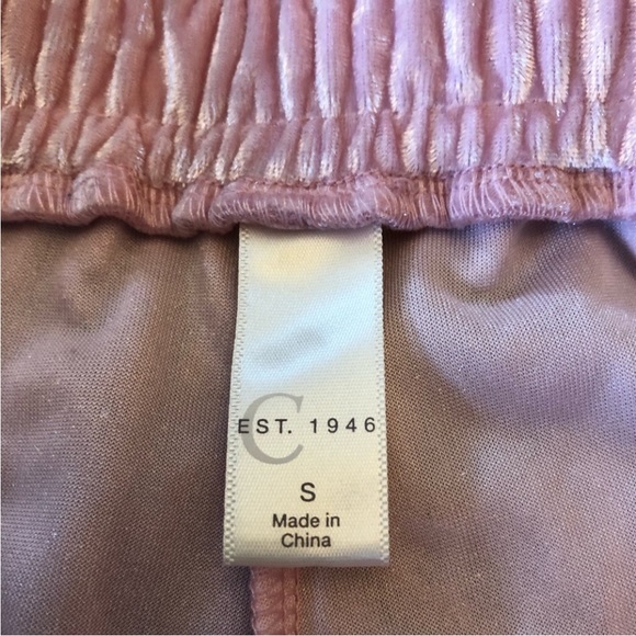 Pink Pants - Picture 3 of 3